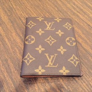 Louis Vuitton wallet in Men
